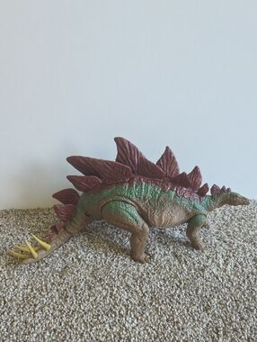 Mattel Jurassic World Stegosaurus action figure Dinosaur
